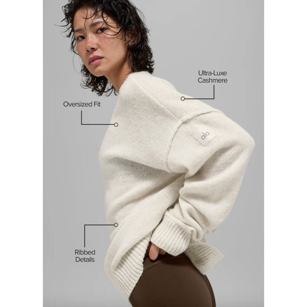 Alo New Class Cashmere Crewneck Sweater in Bone Heather Color Size Medium NWT - Picture 2 of 4